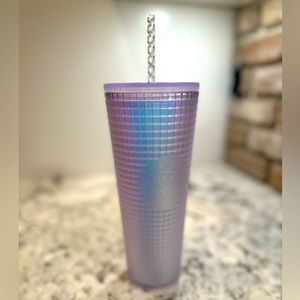 NWT Starbucks matte iridescent tumbler!🦄
